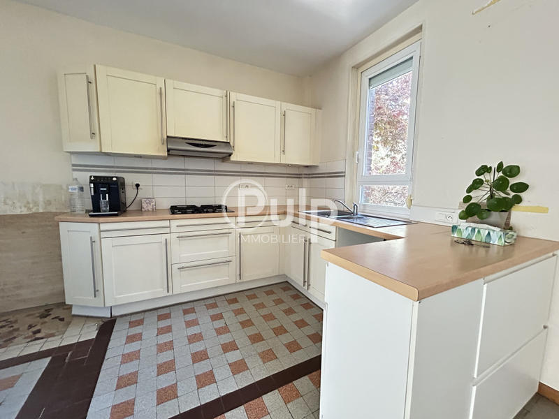 Maison - 95 m² - 3 pièces