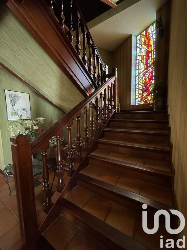 Maison - 276 m² - 9 pièces