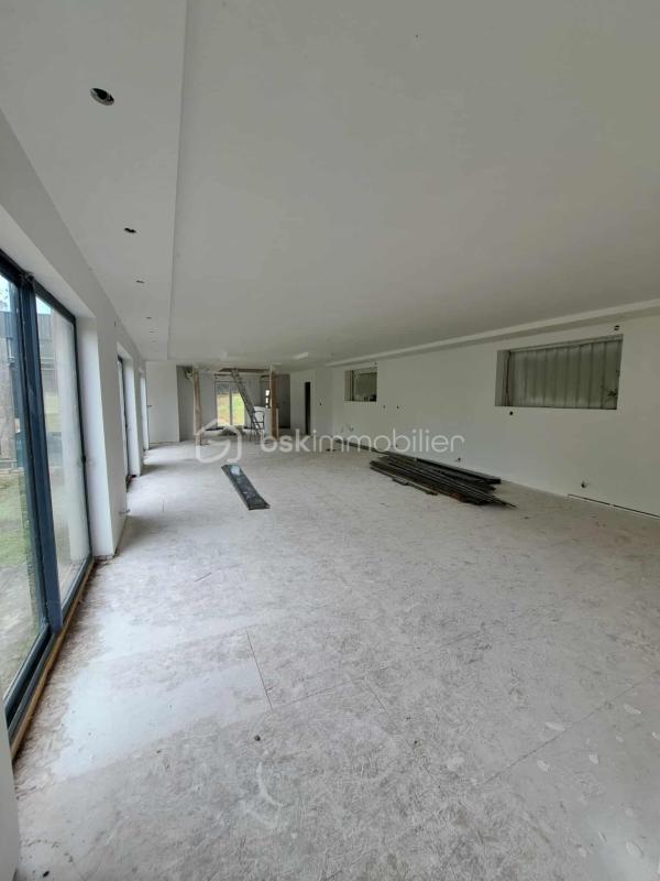 Maison - 190 m² - 5 pièces