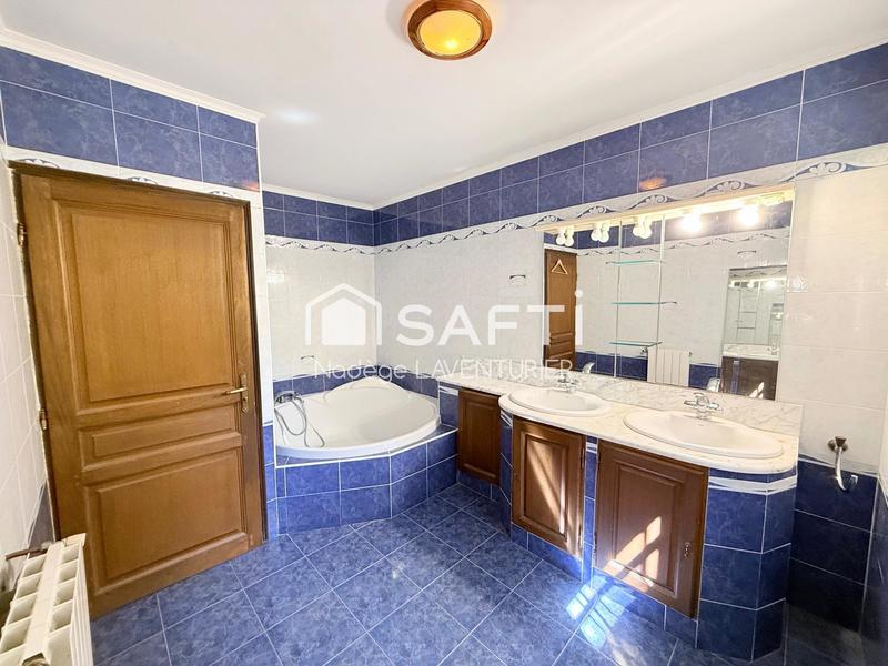 Maison - 165 m² - 5 pièces