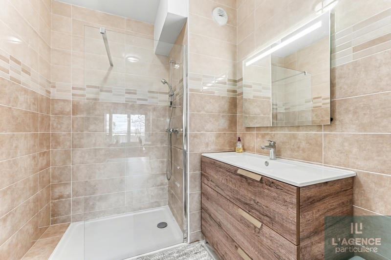 Appartement - 85 m² - 4 pièces