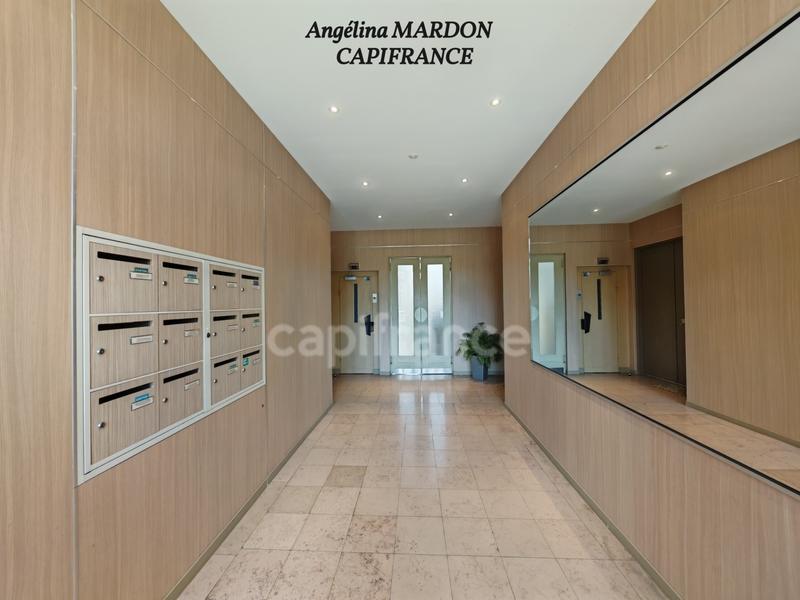 Appartement - 80 m² - 3 pièces