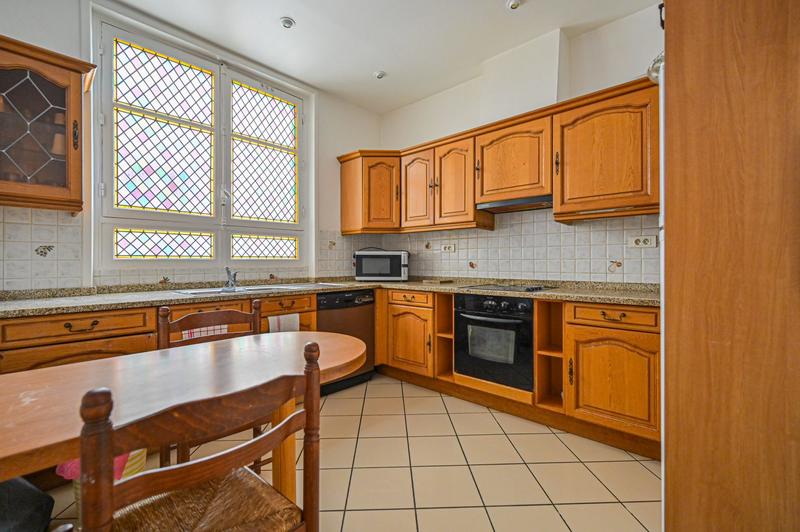 Appartement - 145 m² - 5 pièces