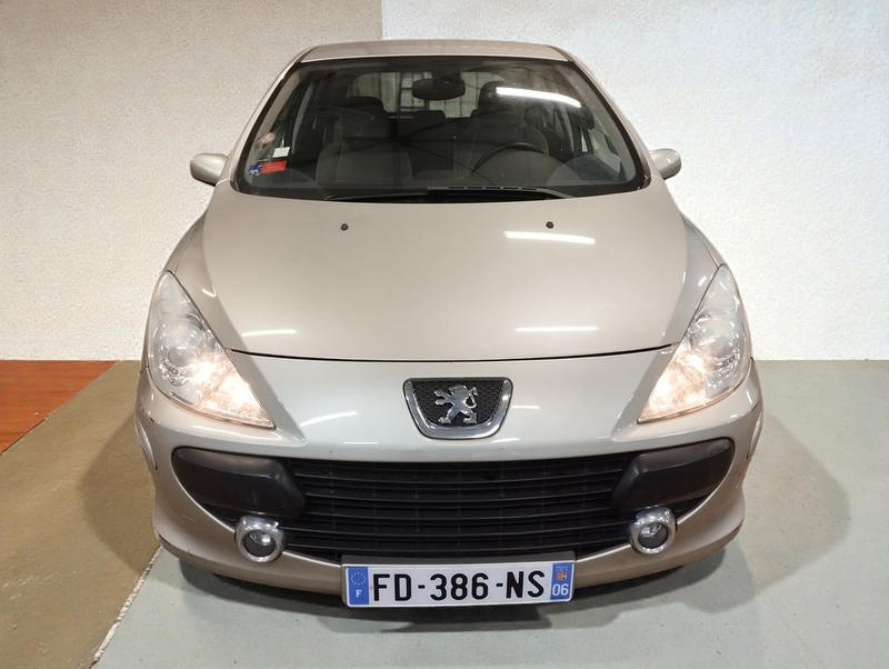 Peugeot 307 1.6 Hdi 16v 110 Executive Pk 5p