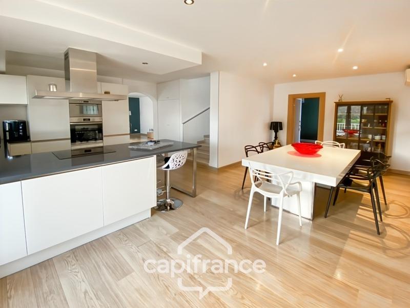 Maison - 143 m² - 4 pièces