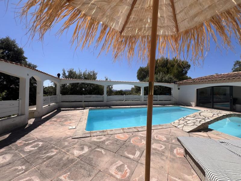 Maison - 160 m² - 5 pièces