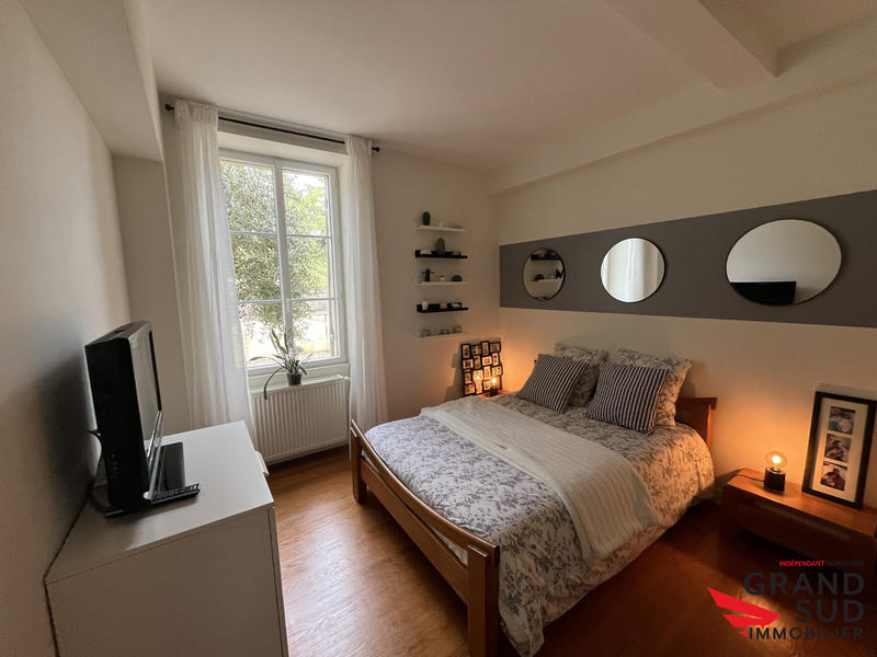 Maison - 237 m² - 8 pièces