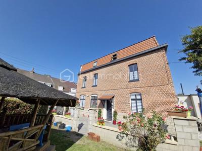 Maison - 185 m² - 9 pièces