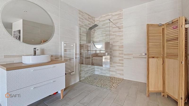 Maison - 104 m² - 4 pièces