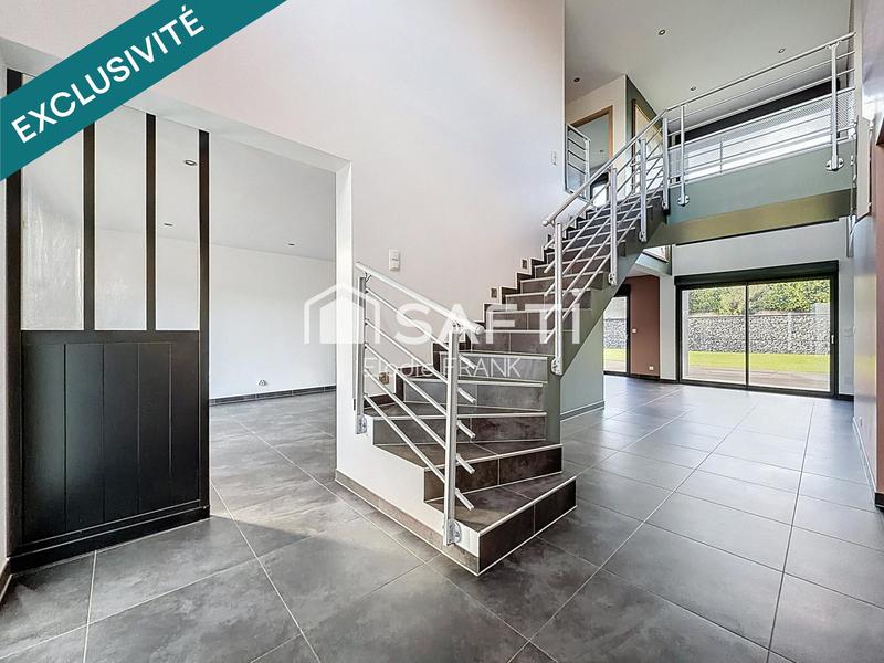 Maison - 177 m² - 7 pièces