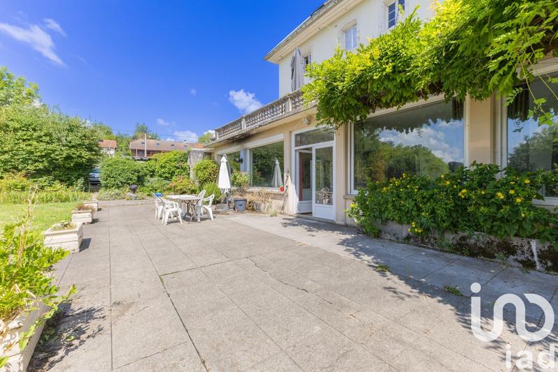 Appartement - 174 m² - 5 pièces