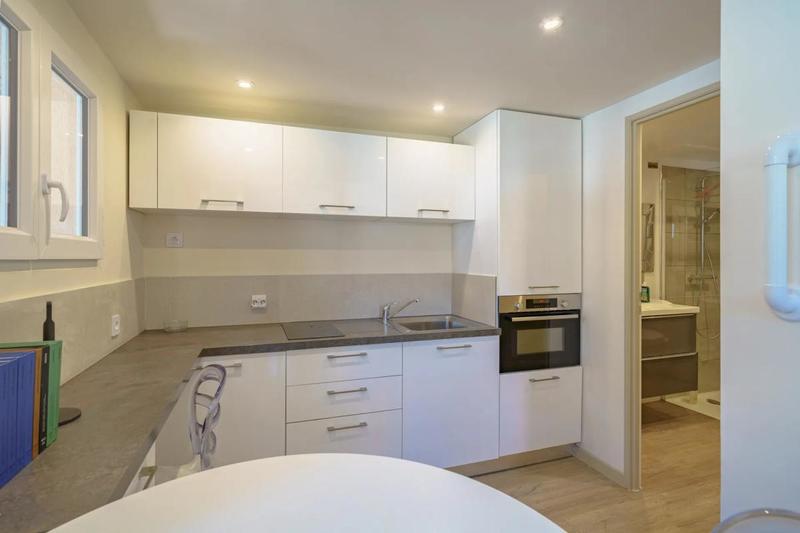 Maison - 350 m² - 6 pièces