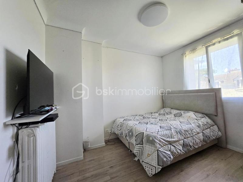 Maison - 137 m² - 6 pièces