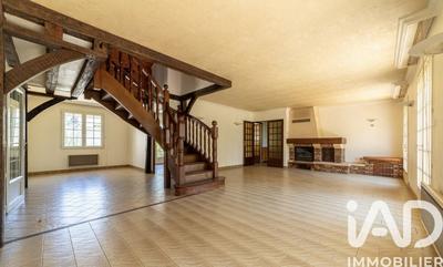 Maison - 167 m² - 7 pièces