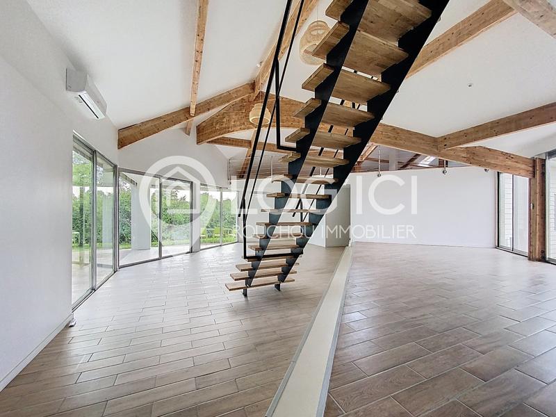 Maison - 200 m² - 6 pièces