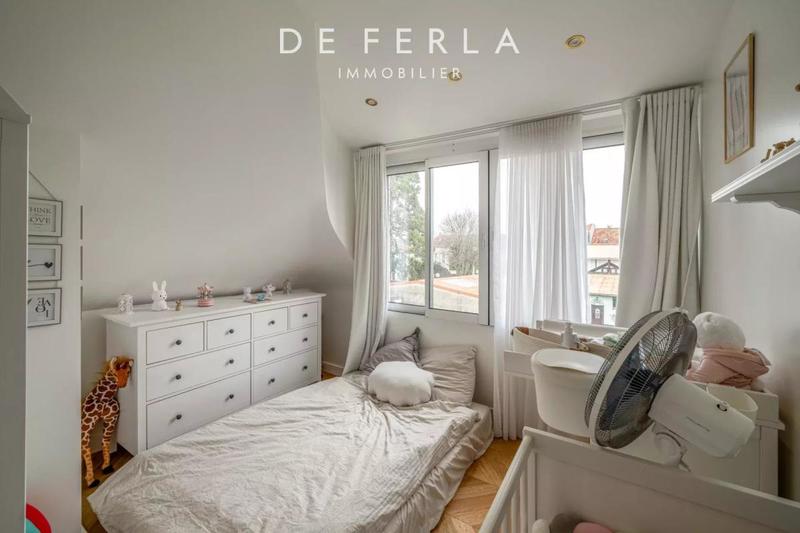 Villa - 130 m² - 8 pièces