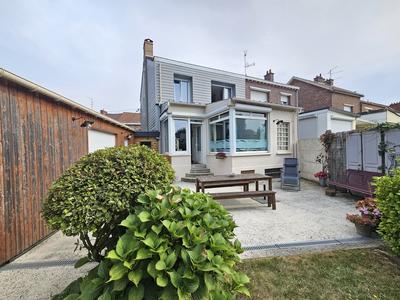 Maison - 96 m² - 5 pièces