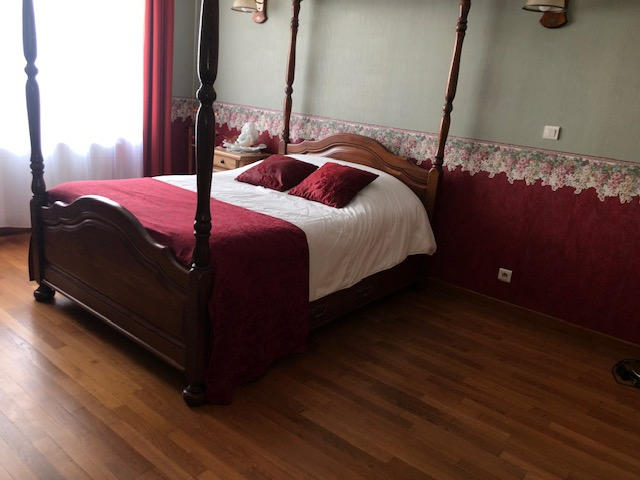 Appartement - 140 m² - 6 pièces