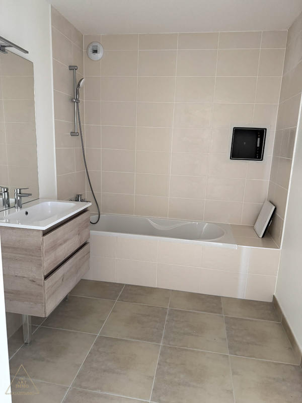 Appartement - 76 m² - 4 pièces