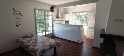 Demeure - 130 m² - 7 pièces