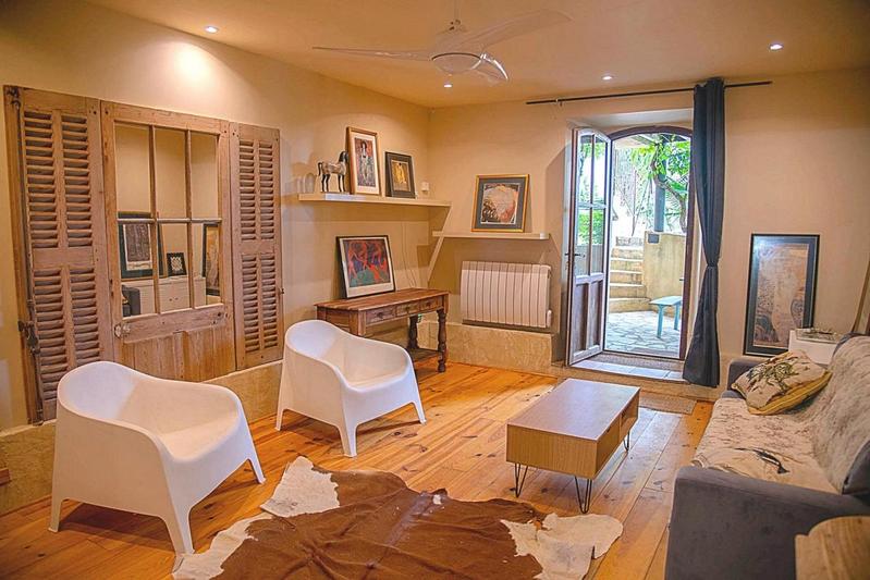 Demeure - 571 m² - 24 pièces