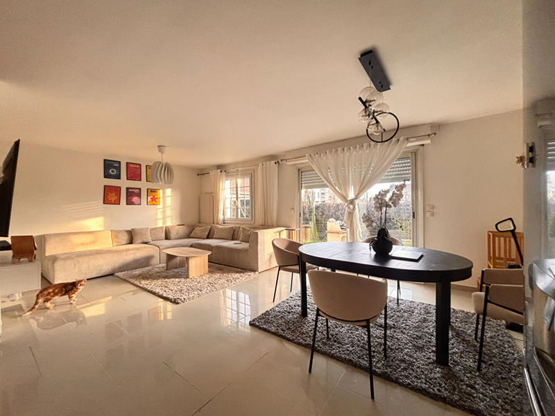 Maison - 101 m² - 6 pièces