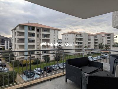 Studio - 28 m² - 1 pièce