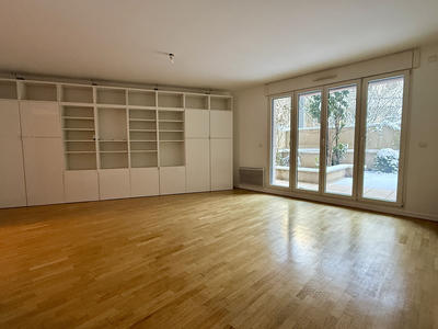 Appartement - 95 m² - 4 pièces