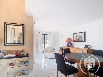 Villa - 105 m² - 5 pièces