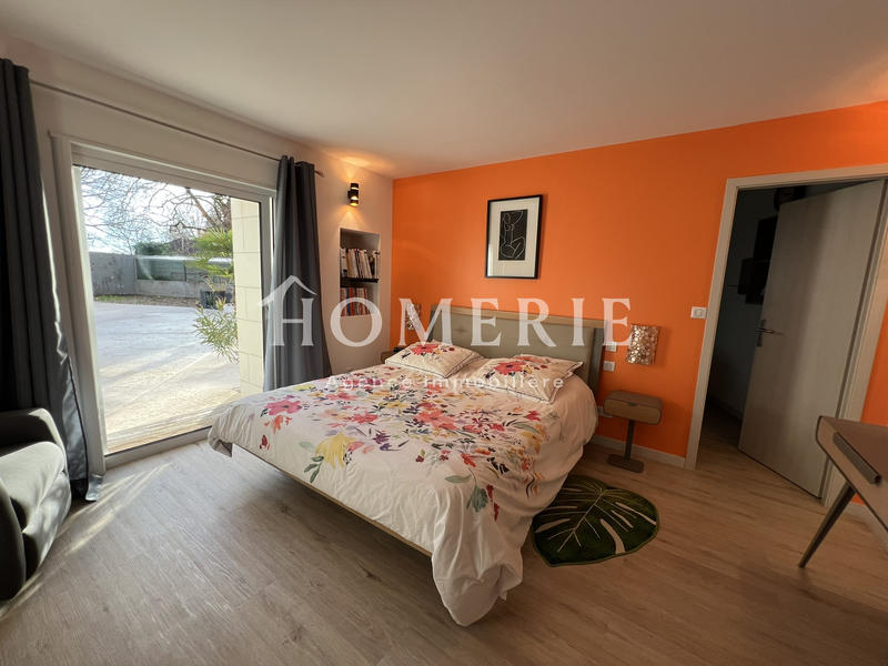 Maison - 232 m² - 7 pièces