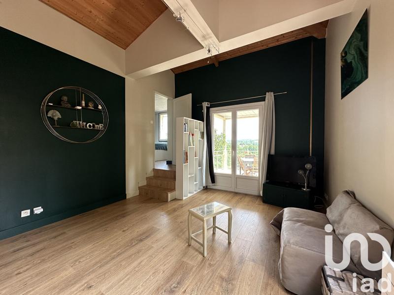 Maison - 211 m² - 8 pièces