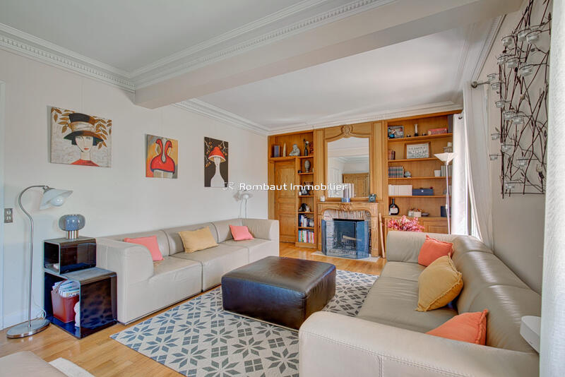 Maison - 208 m² - 7 pièces