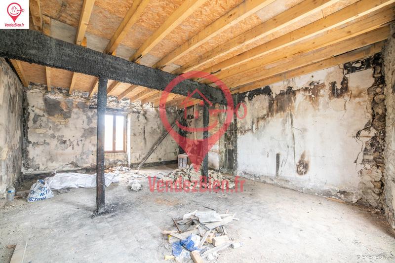 Maison ancienne - 300 m² - 6 pièces