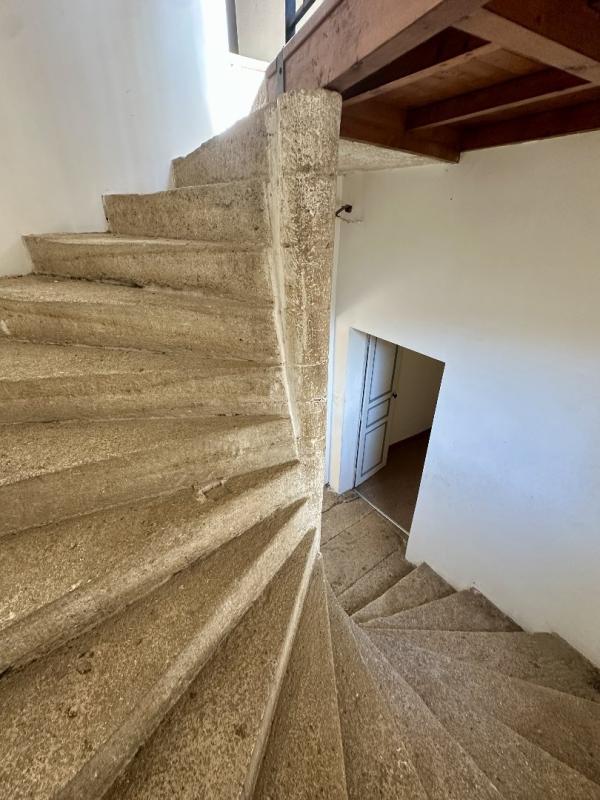 Maison - 260 m² - 9 pièces