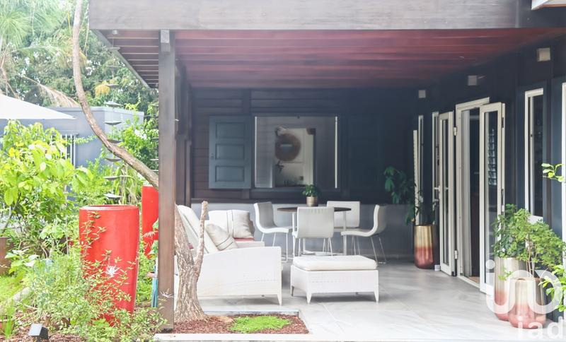 Maison - 272 m² - 5 pièces