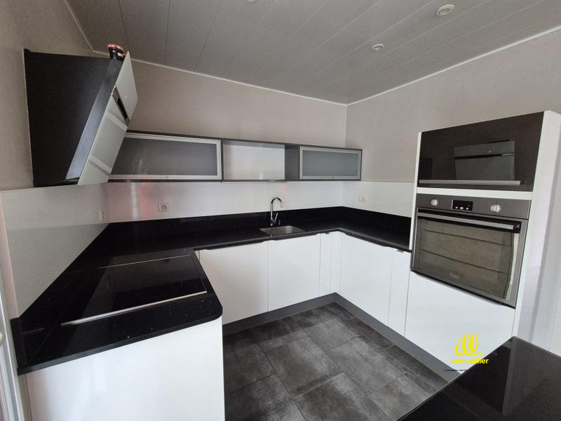 Maison - 127 m² - 6 pièces