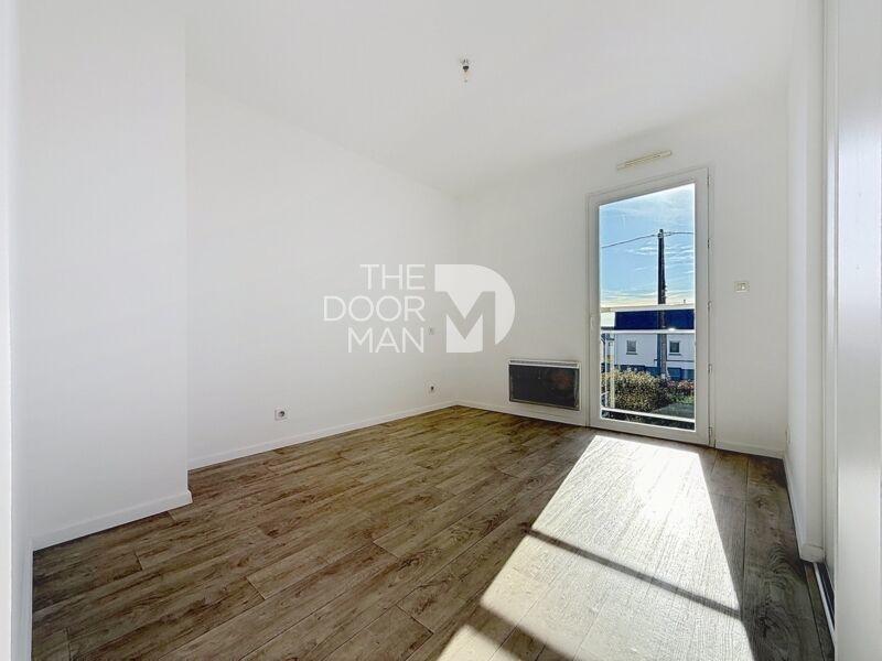 Maison - 99 m² - 4 pièces