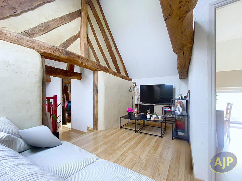 Maison - 215 m² - 8 pièces