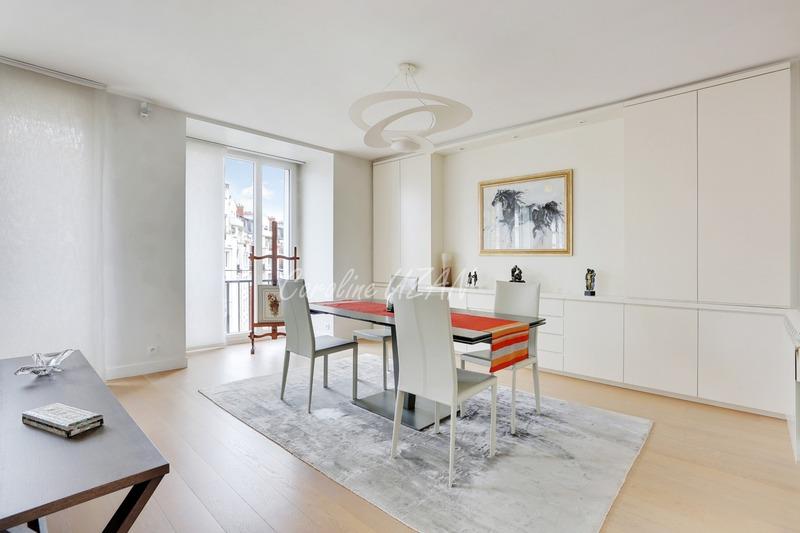 Appartement bourgeois - 174 m² - 6 pièces