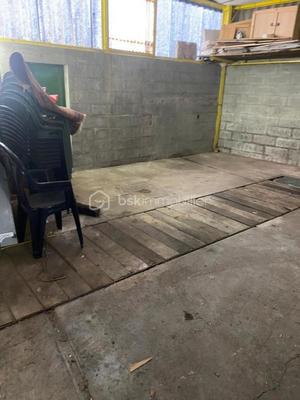 Parking / Garage - 170 m²