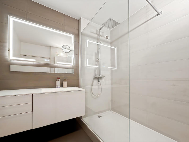 Appartement - 135 m² - 8 pièces