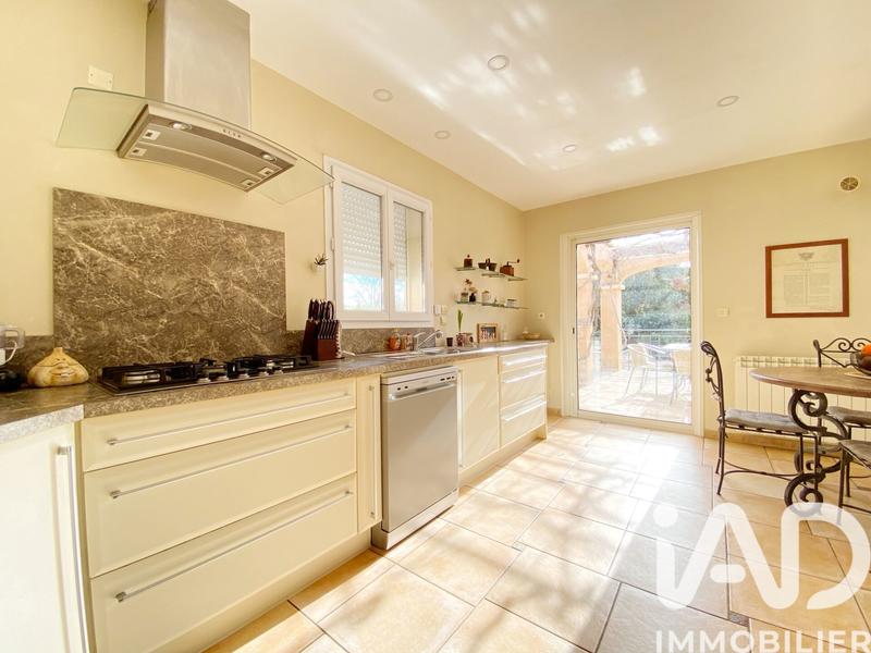 Maison - 140 m² - 4 pièces