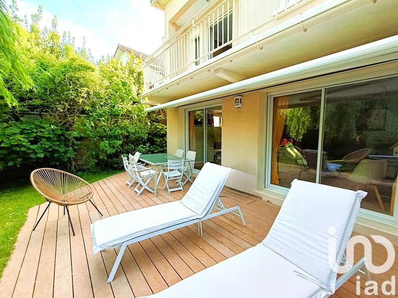 Maison - 210 m² - 6 pièces