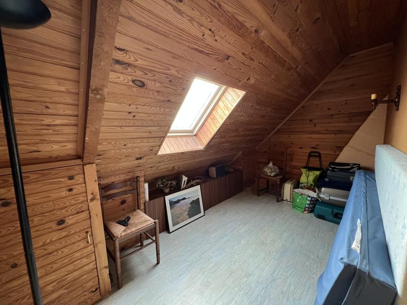 Maison - 92 m² - 5 pièces