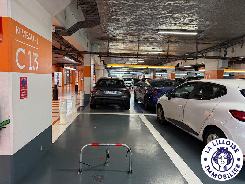 Parking / Garage - 10 m²