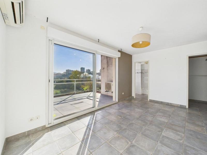 Appartement - 111 m² - 4 pièces