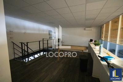 Local d'activité / Entrepôt - 270 m²