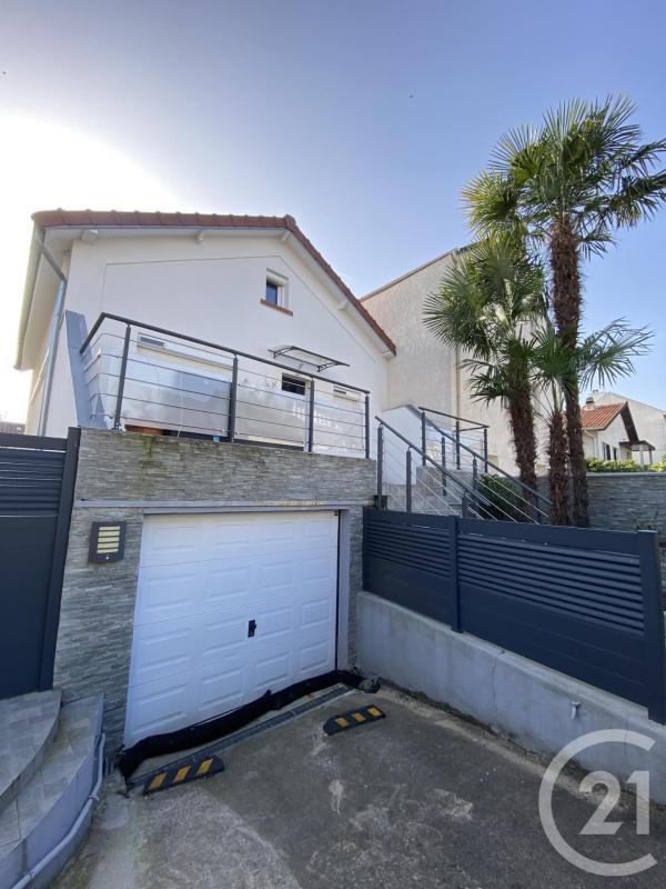 Pavillon - 100 m² - 5 pièces