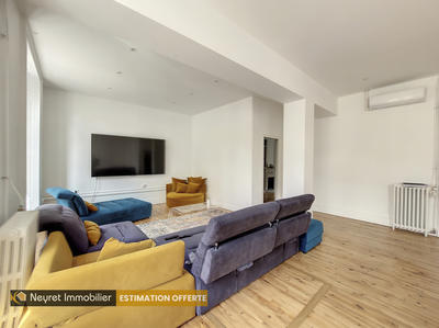 Appartement - 120 m² - 5 pièces