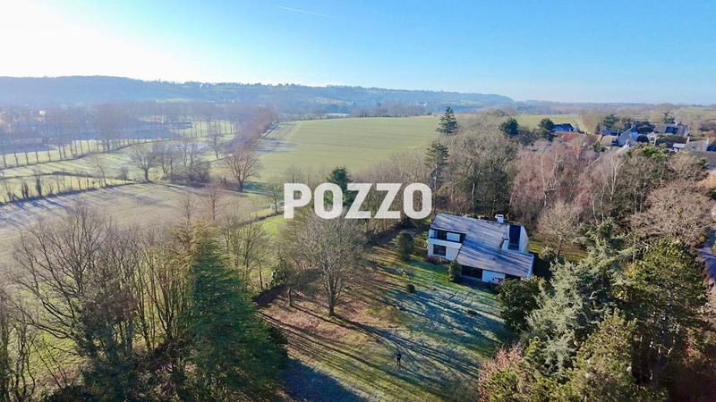 Maison - 253 m² - 7 pièces